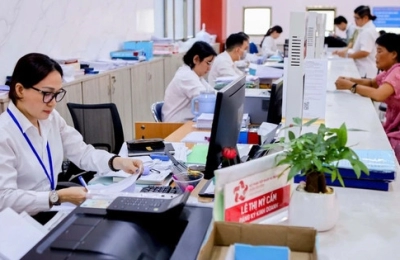 THỦ TƯỚNG YÊU CẦU HOÀN THÀNH VIỆC BỐ TRÍ, SẮP XẾP CÁN BỘ, CÔNG CHỨC CẤP XÃ TRONG HÔM NAY