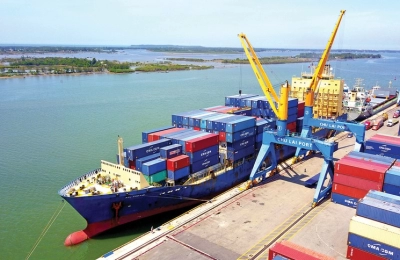NGÀNH VẬN TẢI PHÂN HÓA MẠNH