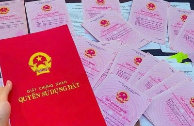 NGƯỜI DÂN ĐƯỢC NỚI THỜI HẠN GHI NỢ TIỀN SỬ DỤNG ĐẤT KHI CẤP SỔ LẦN ĐẦU