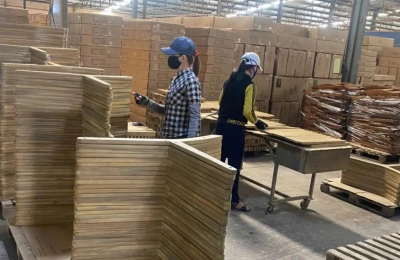 TP HỒ CHÍ MINH “MỞ LỐI” CHO DOANH NGHIỆP XUẤT KHẨU TRƯỚC "SÓNG" THUẾ QUAN HOA KỲ