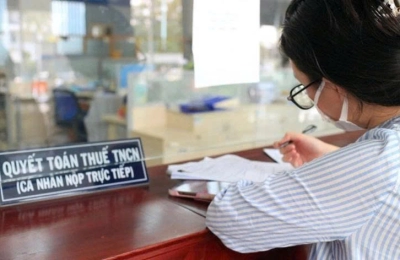 ĐỀ XUẤT ÁP THUẾ 35% ĐỐI VỚI THU NHẬP TÍNH THUẾ TRÊN 100 TRIỆU ĐỒNG/THÁNG